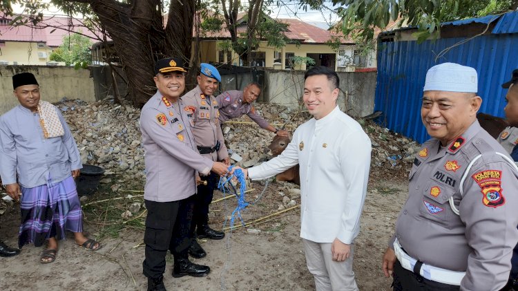 Polresta Kupang Kota Terima Hewan Kurban dari Wali Kota Kupang