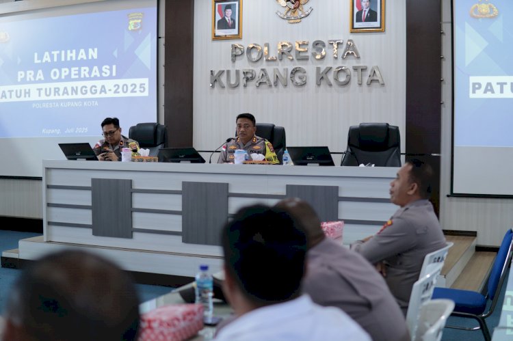 Latpraops Patuh Turangga 2025, Wakapolresta Kupang Kota Tekankan Keselamatan Personel dan Profesionalisme Tugas.