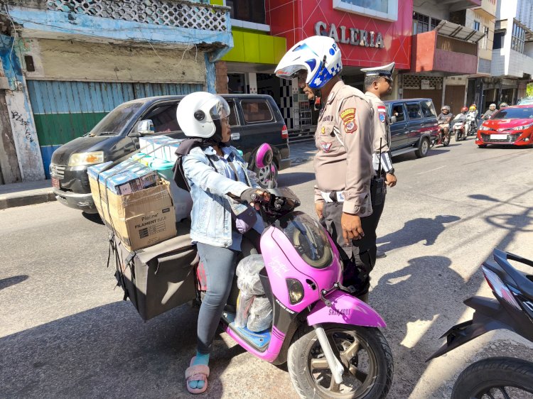 Operasi Patuh Turangga Masih Berlangsung, Polresta Kupang Kota Imbau Pengendara Lebih Disiplin di Jalan.