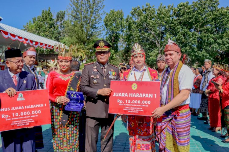 Penuh Khidmat, Kapolresta Kupang Kota Ikuti Upacara Peringatan HUT ke-80 Kemerdekaan RI Tingkat Kota Kupang.