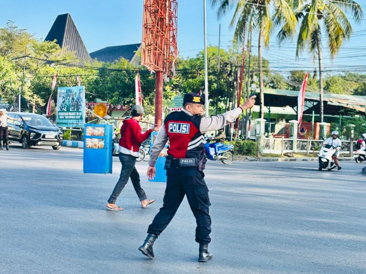 Satsamapta Rutin Laksanakan Pengaturan Lalu Lintas Pagi Hari, Wujudkan Kamseltibcarlantas.