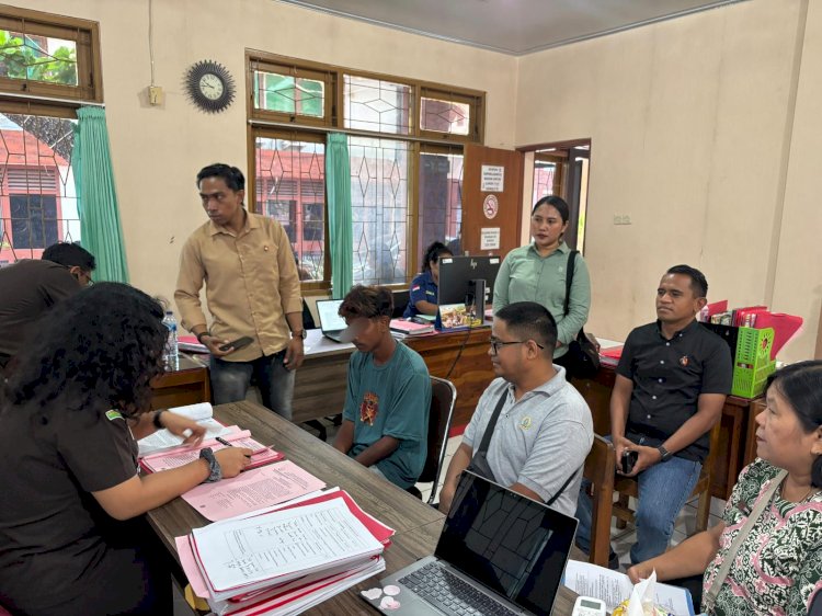 Polsek Maulafa Serahkan JK, Anak Pelaku Kasus Cabul dan Setubuh Anak di Bawah Umur ke Kejaksaan.