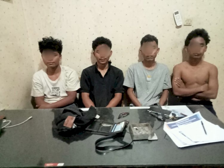 Mabuk dan Buat Onar Lingkungan, 4 Pemuda yang Diamuk Massa, Diamankan Polsek Kota Lama, Polresta Kupang Kota.