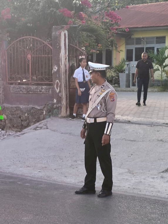 Polsek Kota Raja Pengaturan Lalu Lintas, Tekankan Keselamatan dan Disiplin Berkendara.