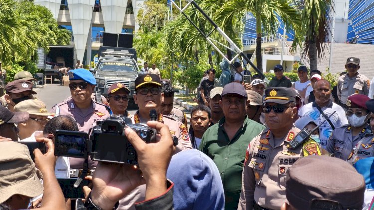 Kapolresta Kupang Kota Apresiasi Aksi Damai dari Aliansi Nelayan, Berjalan Kondusif.