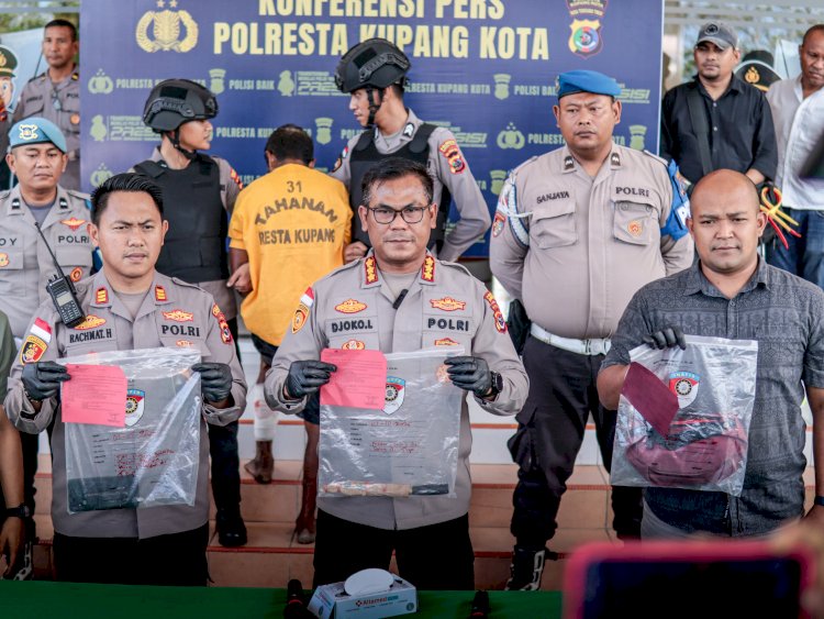 Tersangka Kasus Pembunuhan Seorang Pedagang Semangka ditangkap, Kapolresta Kupang Kota Lakukan Konfrensi Pers.