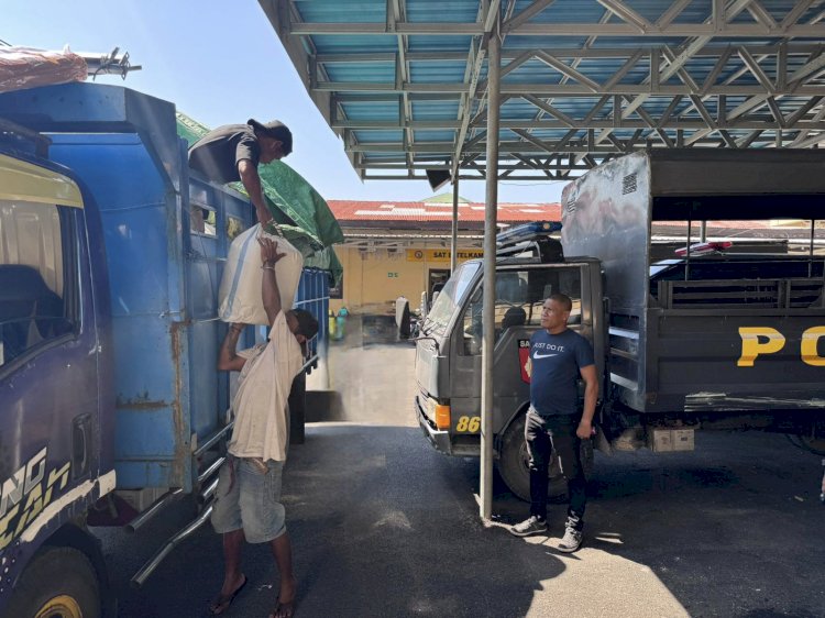 Laksanakan Cipta Kondisi, Polresta Kupang Kota Amankan 12 Karung Berisi Miras.