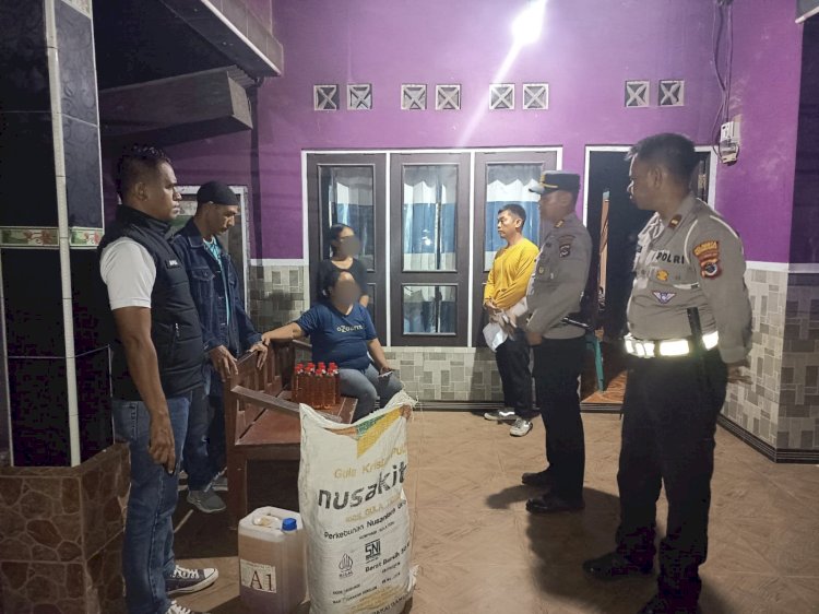 Kapolsek Maulafa Terus Lakukan Penertiban Peredaran Miras, Guna Menekan Angka Kriminalitas di Wilkum Polsek Maulafa.