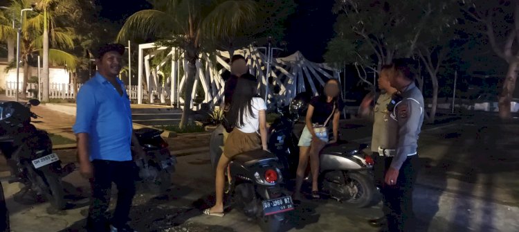 Polsek Kota Lama, Polresta Kupang Kota Pastikan Keamanan Malam Minggu Melalui Patroli Dialogis.
