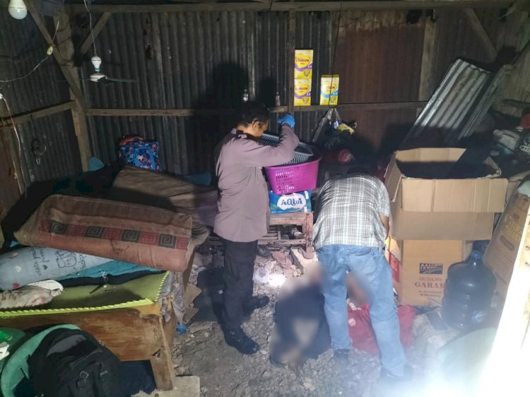 Mayat Pria Ditemukan Terkunci di Gubuk Kelapa Lima, Diduga Korban Pembunuhan.