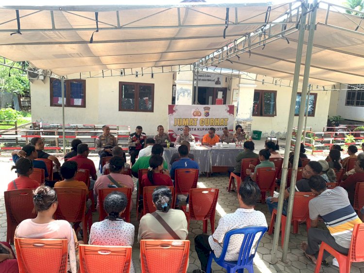 Dekatkan Diri dengan Warga, Polresta Kupang Kota Gelar Jumat Curhat di Manulai II.