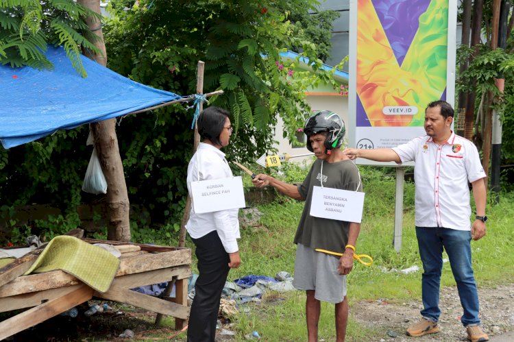 Polsek Kota Lama Gelar 29 Adegan Rekonstruksi Ungkap Aksi Keji Bento, Kasus Pembunuhan di Lapak Semangka Kelapa Lima.
