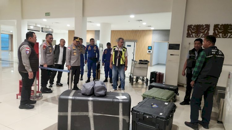 Kapolda NTT Bertolak ke Labuan Bajo, Guna Pimpin Langsung Operasi SAR Pencarian Korban KM Putri Sakinah.