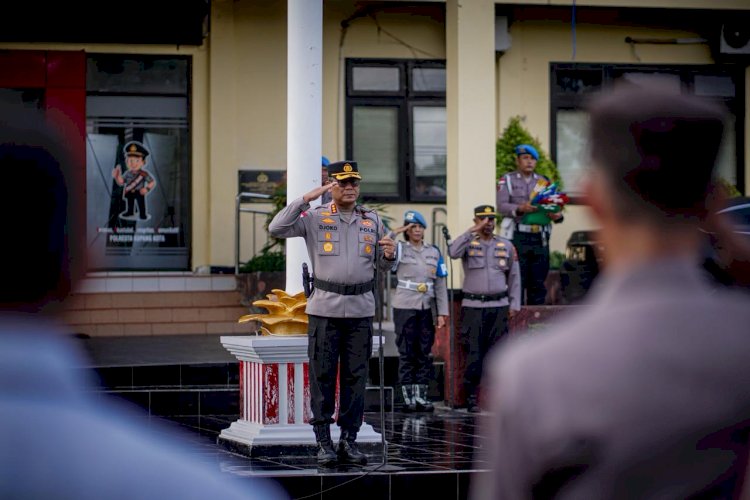 Kapolresta Kupang Kota Pimpin Apel Awal Tahun 2026, Evaluasi Kinerja Personel dan Penyesuaian KUHP–KUHAP Baru.