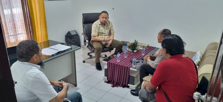 Kapolsek Alak Kunjungi PT. Pelni Kupang, Bahas Perlindungan Penumpang dari Calo Tiket.