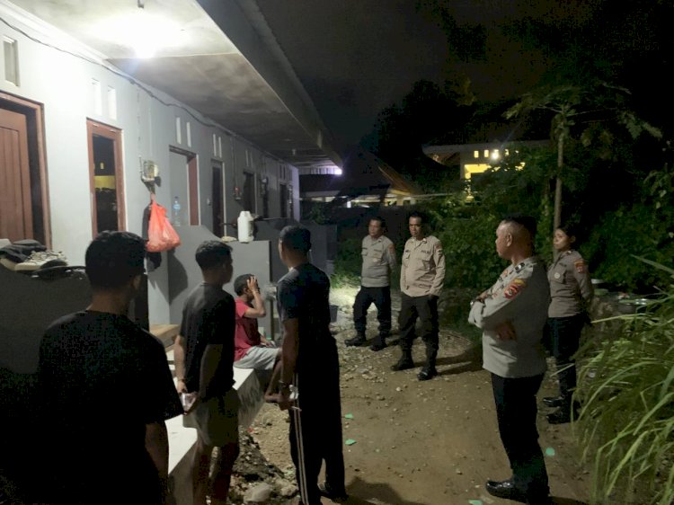 Satbinmas Polresta Kupang Kota Perkuat Pam Swakarsa, Aktifkan Kembali Ronda Malam di Kelurahan Liliba.
