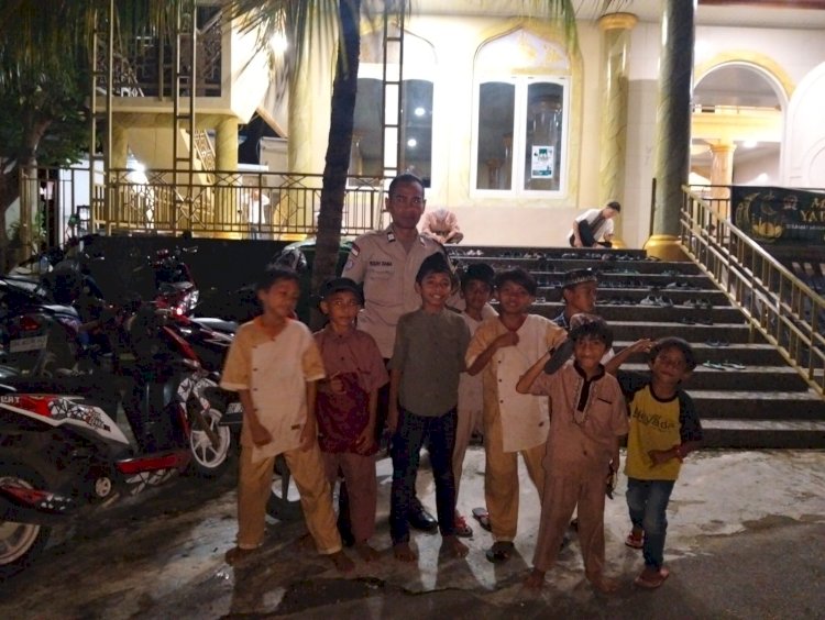 Polsek Kota Raja Amankan Shalat Tarawih Ramadhan 1447 H, Jemaah Beribadah dengan Khusyuk dan Nyaman.