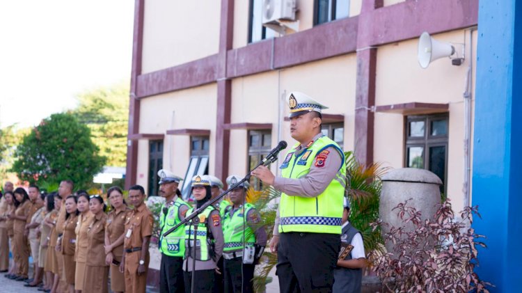 Polresta Kupang Kota Edukasi Pelajar SMAN 3 Kota Kupang tentang Tertib Berlalu Lintas