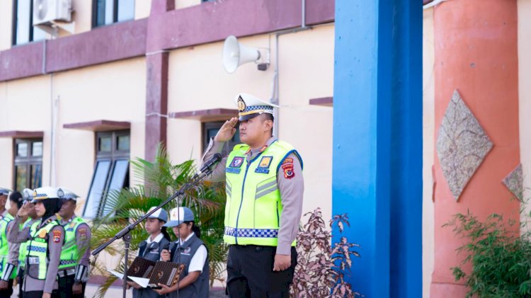 Polresta Kupang Kota Edukasi Pelajar SMAN 3 Kota Kupang tentang Tertib Berlalu Lintas
