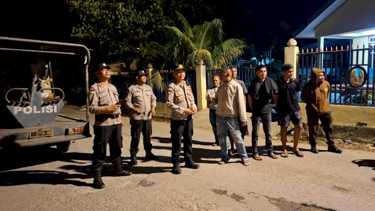 Kapolsek Maulafa Pimpin Patroli Cipta Kondisi Dini Hari, Amankan Wilayah dan Tangani Dua Pengaduan Masyarakat.