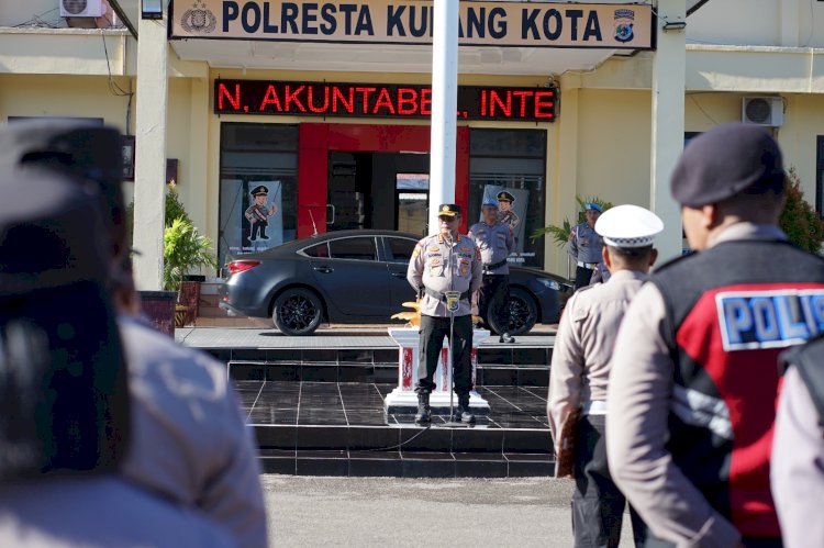 Kapolresta Kupang Kota Evaluasi Kinerja Anggota dan Terus Dorong Peningkatan Pelayanan