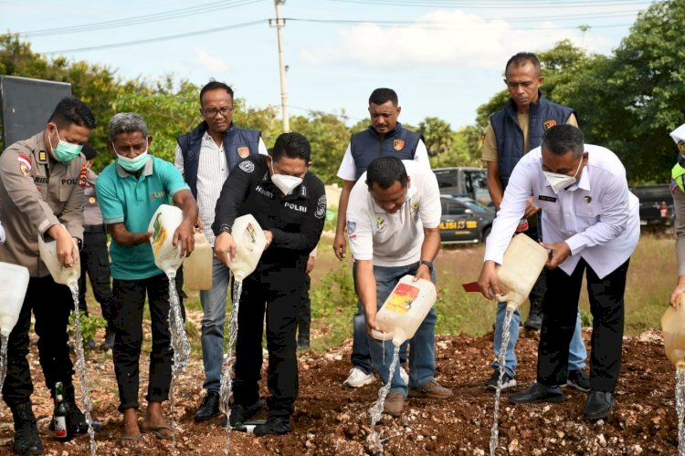Merawat Harmoni Bumi Flobamora, Polda NTT Pulihkan Ketertiban Sosial Melalui Penertiban Minuman Beralkohol Ilegal.