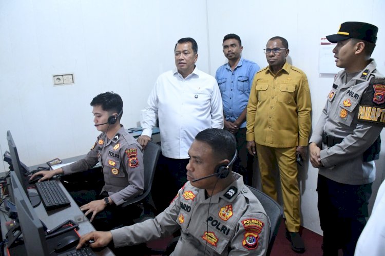 Kapolda NTT Dampingi Wamen PANRB RI Tinjau Pelayanan Publik di Polresta Kupang Kota