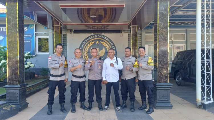 Sinergi Polri dan Lapas, Polsek Kota Lama Ikut Penggeledahan Gabungan di Lapas Kelas IIA Kupang.