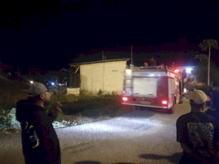 Polsek Maulafa Amankan Seorang Pria yang Nekat Bakar Rumahnya Sendiri di Sikumana
