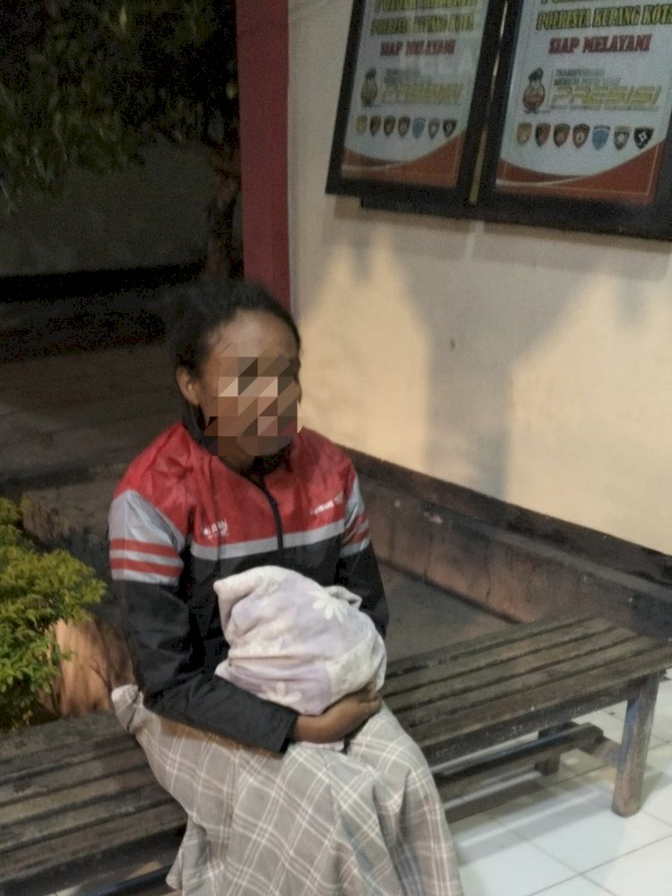 Aksi Humanis Polsek Maulafa: Evakuasi Wanita Ditemukan Lemas di Jalan dan Berhasil Dikembalikan ke Keluarga.