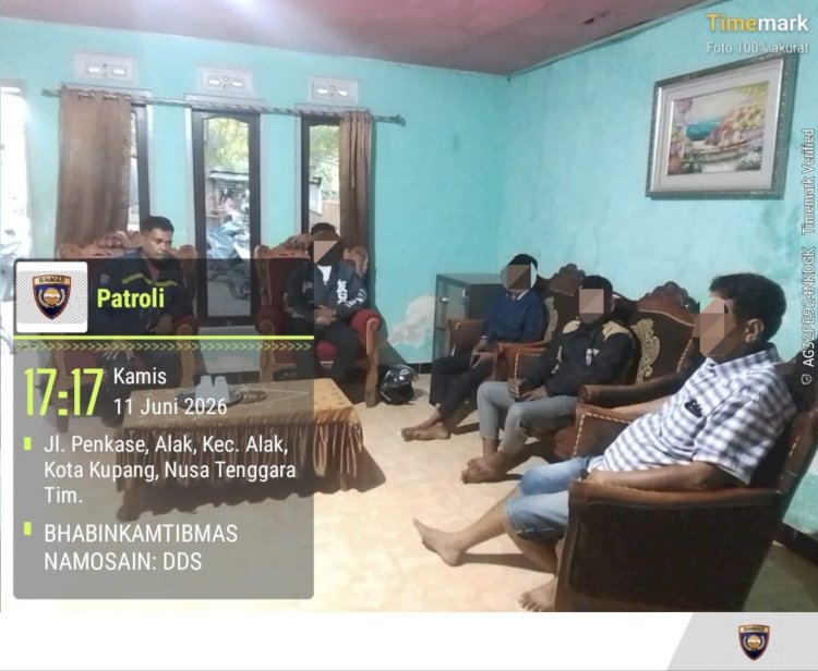 Respons Cepat Bhabinkamtibmas Namosain Mediasi Pertengkaran Warga, Situasi Kembali Kondusif.