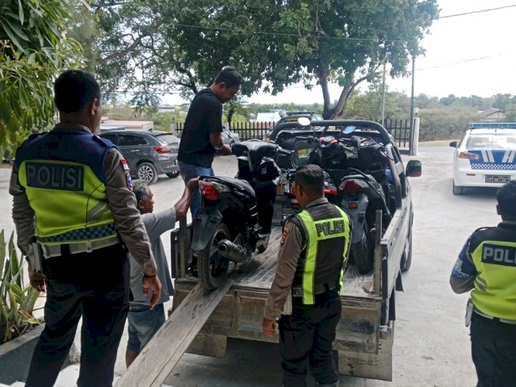 Polsek Alak Tertibkan Aksi Balap Liar di Jalan Yos Sudarso, Tiga Sepeda Motor Diamankan.