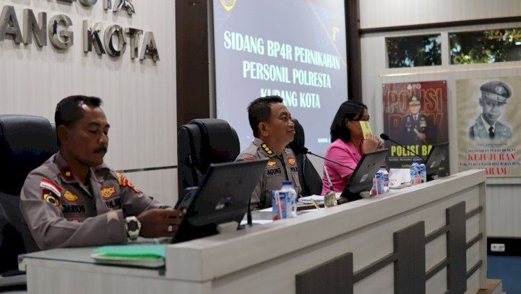 Wakapolresta Kupang Kota Pimpin Sidang BP4R, Bekali Personel Membangun Rumah Tangga Harmonis.
