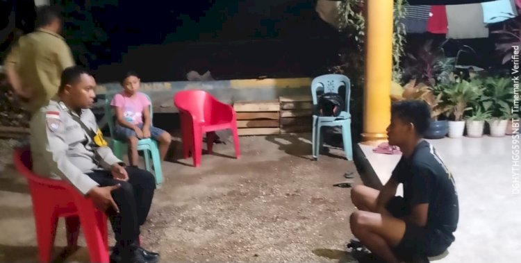 Bhabinkamtibmas Airnona Lakukan Pembinaan Pemuda yang Membuat Keributan, Wujudkan Kamtibmas Kondusif.