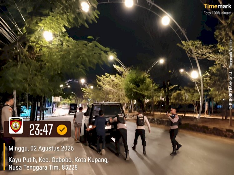 Patroli Malam Sat Samapta Polresta Kupang Kota Jaga Kamtibmas, Bantu Warga dan Beri Rasa Aman.