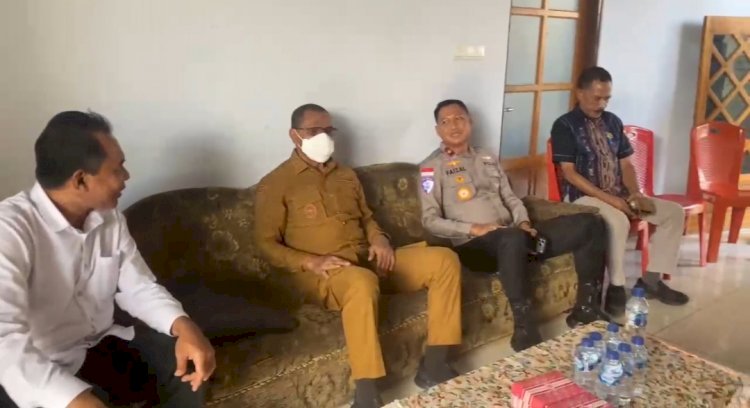 Upacara Adat dan Penandatanganan Komitmen Damai Lowonara–Belle, Polda NTT Dorong Perdamaian Berkelanjutan di Adonara.