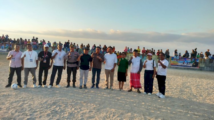 Kapolsek Alak Hadiri Pembukaan Turnamen Sepak Bola Pantai U-12 Rangga Jaya Trans Cup 1