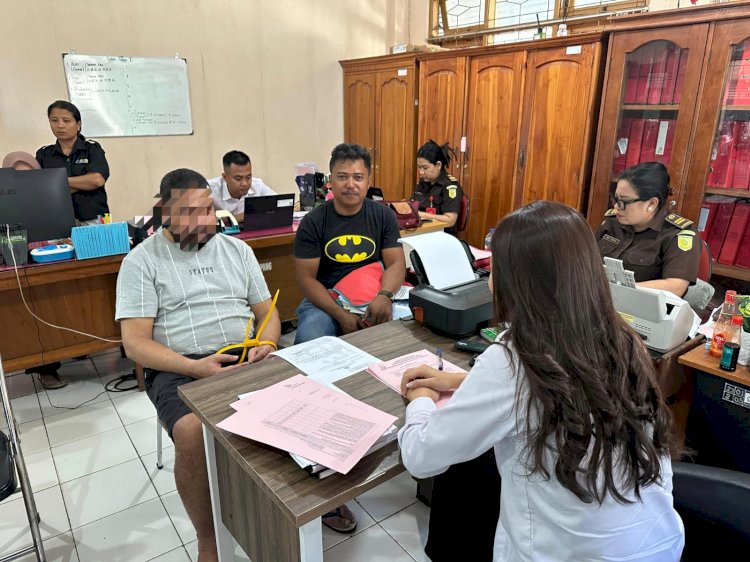 Satreskrim Polresta Kupang Kota Tahap II Tersangka Penggelapan Mobil Rental yang Sempat Masuk DPO