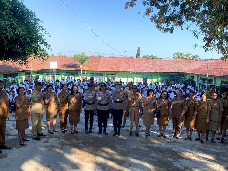 Kanit PPA Satreskrim Polresta Kupang Kota Dorong Pelajar SMPN 4 Jadi Generasi Disiplin, Peduli dan Berprestasi.