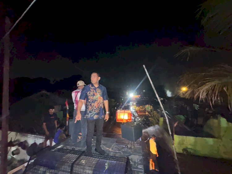 Kapolresta Kupang Kota Pimpin Langsung Penanganan Kebakaran 9 Rumah Dinas di Kuanino