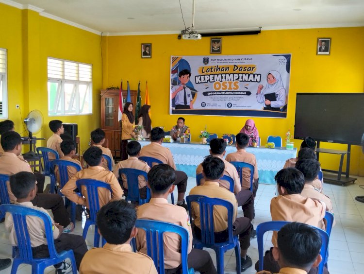 Cegah Kenakalan Remaja, Bhabinkamtibmas Polsek Kota Raja Sambangi SMP Muhammadiyah.