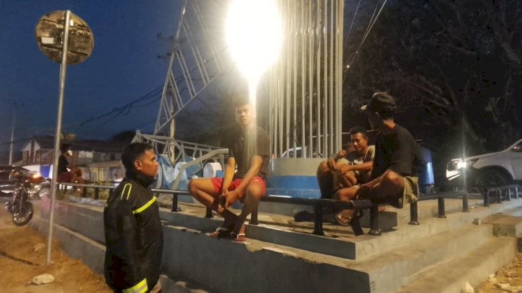 Bhabinkamtibmas Namosain Ajak Warga Jaga Ketertiban, Suasana Malam Tetap Aman dan Kondusif.