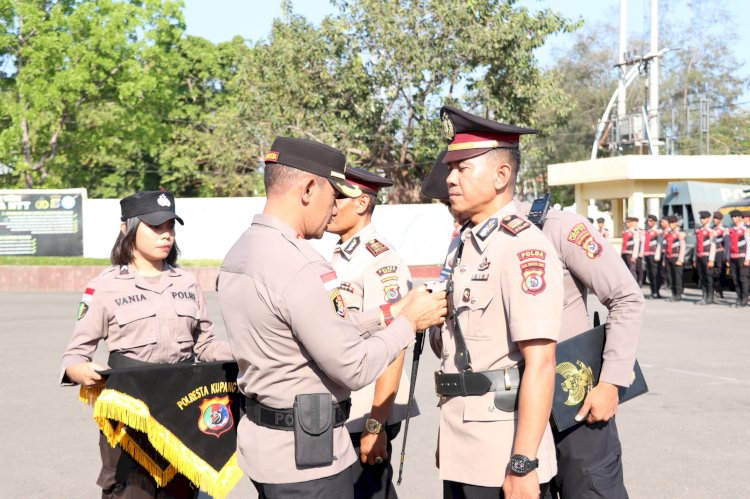 Kapolsek Alak Berganti, Kapolresta Kupang Kota Tekankan Pelayanan yang Profesional dan Responsif.