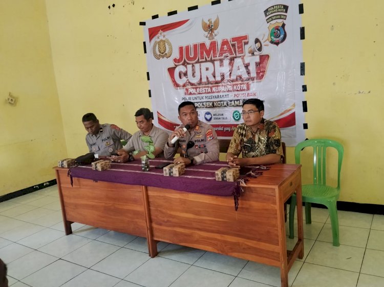 Polri Hadir dan Mendengar, saat Jumat Curhat Polresta Kupang Kota di Fatubesi.