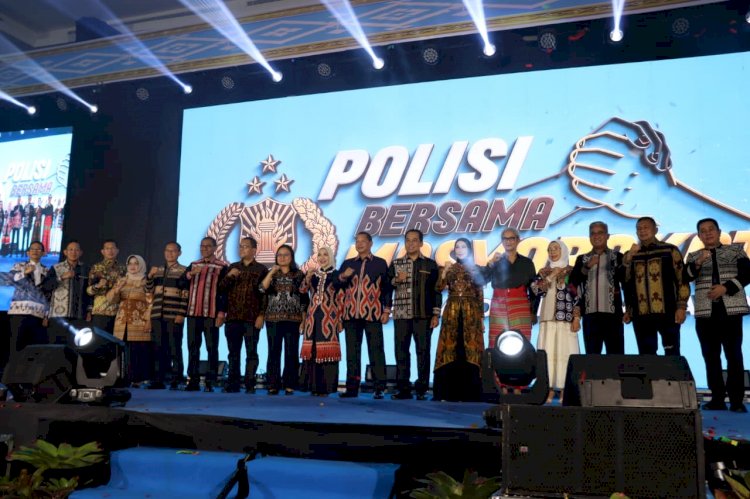 Kapolresta Kupang Kota Hadiri Kenal Pamit Kapolda NTT, Siap Dukung Kepemimpinan Baru.