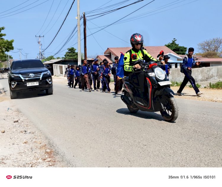 Dukung Pembentukan Karakter Pelajar, Personel Polsek Alak Kawal Kegiatan BINTAL SMKN 7 Kupang.