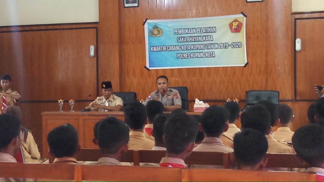 Pembukaan Pelatihan Saka Bhayangkara Oleh Satbinmas Polres Kupang Kota