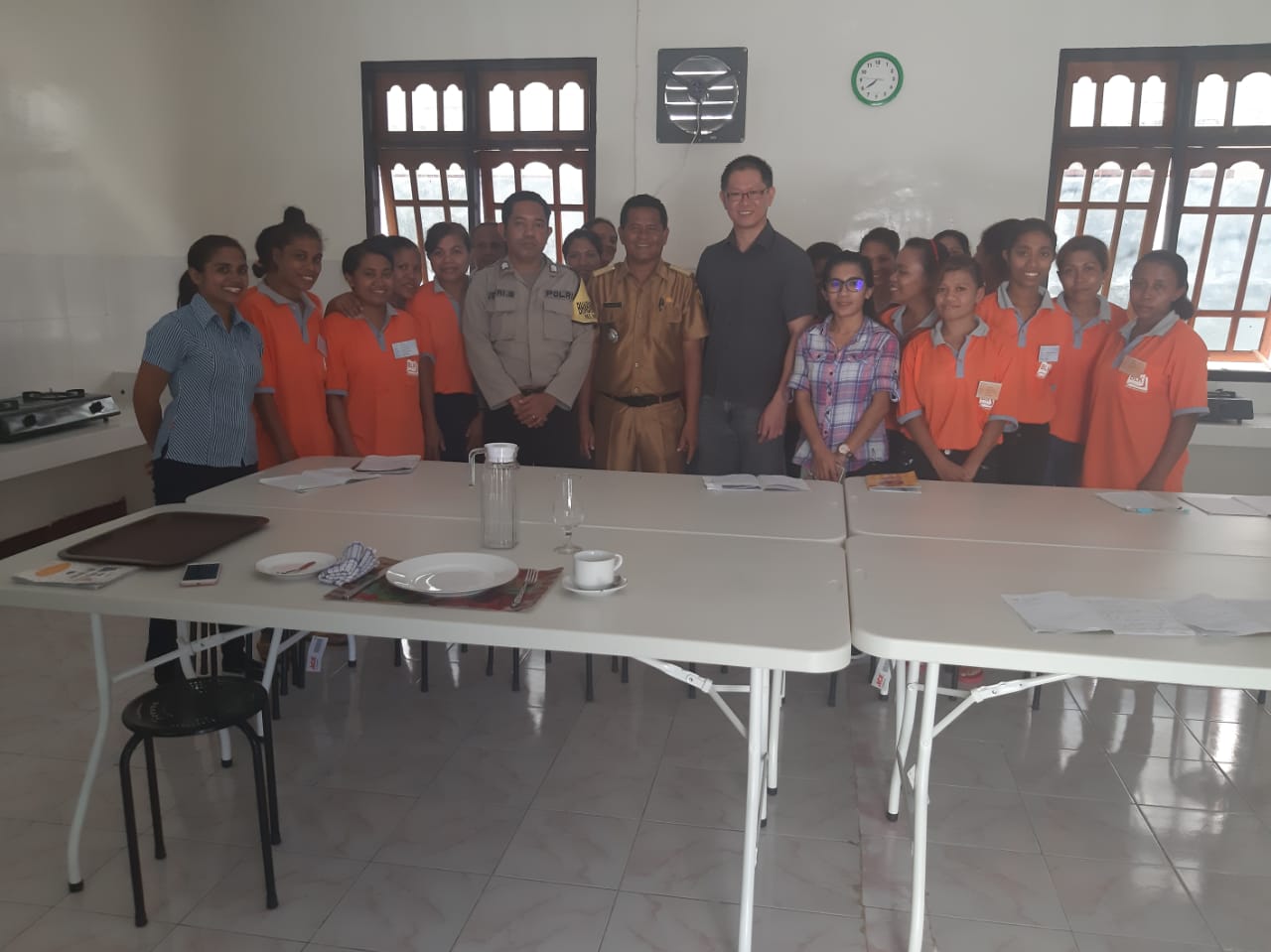 Bhabinkamtibmas Kelurahan Kayu Putih Bersama Lurah Sambang ke Balai Pelatihan TKLN
